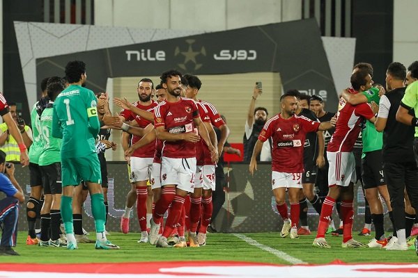 ممر شرفي من "زد " للأهلي احتفالا بالتتويج الـ 44 لبطولة الدوري الممتاز